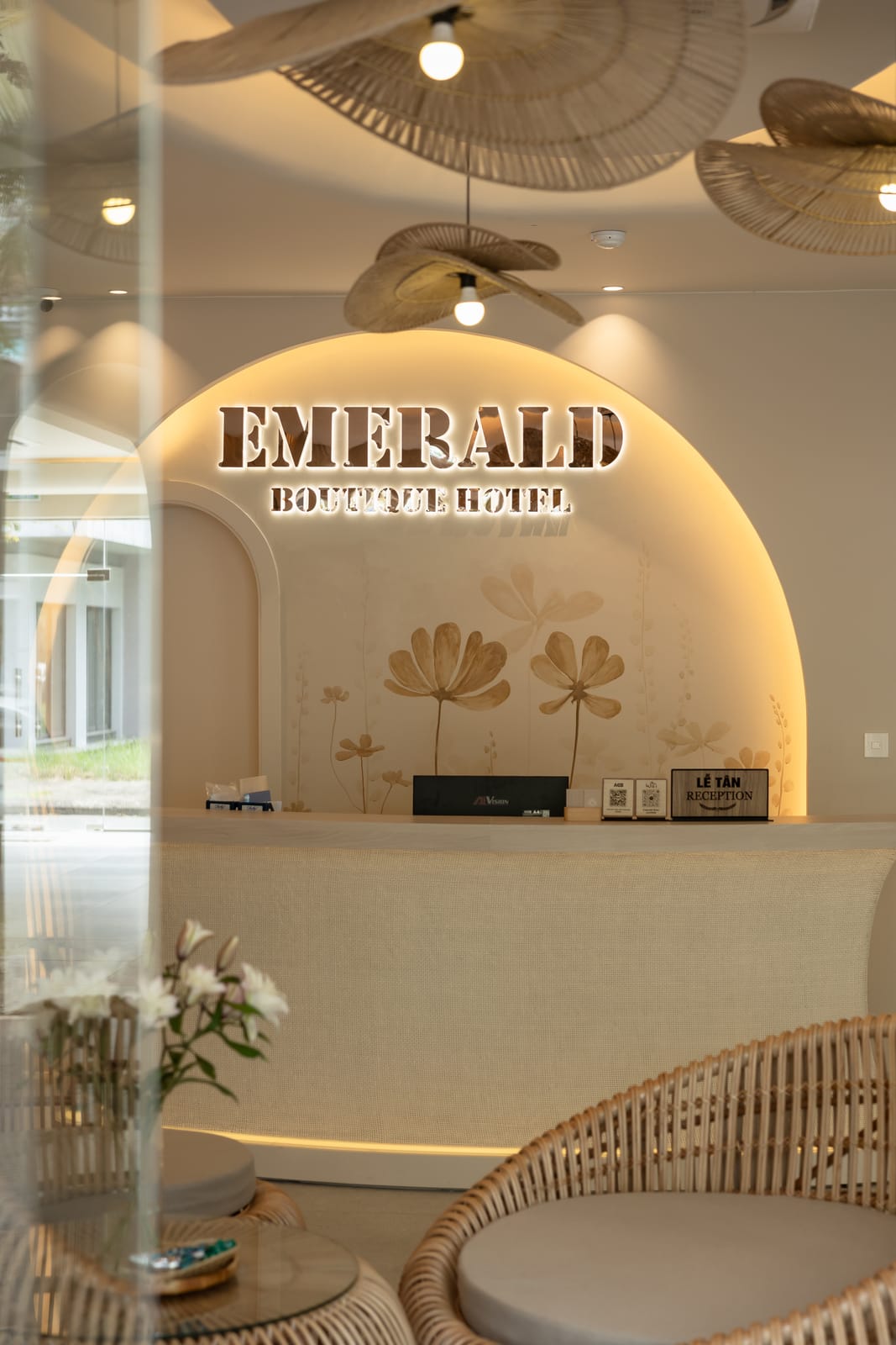 A welcome at Emerald Boutique Hotel